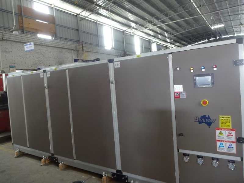 Lever op tijd: Binnenzwembadomgevingssysteem